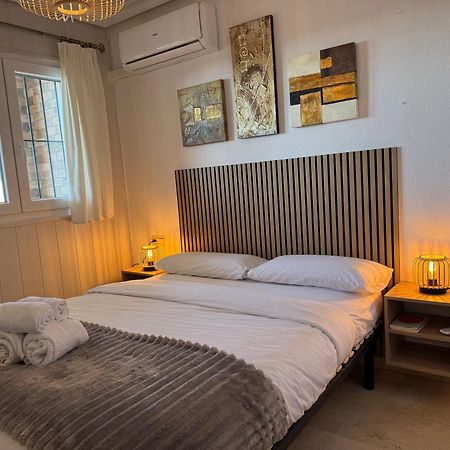 Tolles Ferienhaus Mit Sonnenterrasse Direkt Am Meer อิสลา กริสตินา ภายนอก รูปภาพ