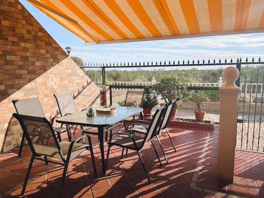 Tolles Ferienhaus Mit Sonnenterrasse Direkt Am Meer อิสลา กริสตินา ภายนอก รูปภาพ