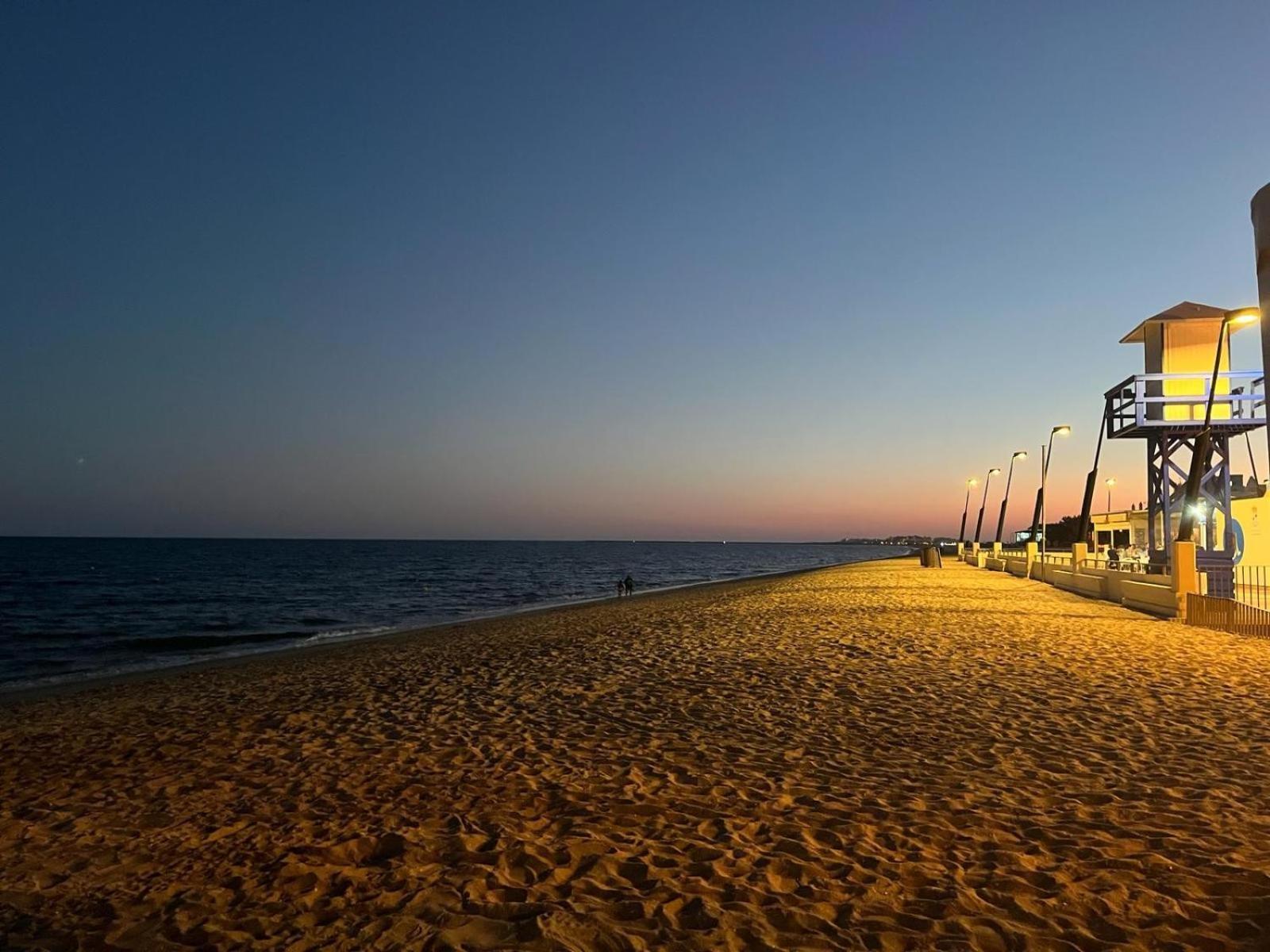 Tolles Ferienhaus Mit Sonnenterrasse Direkt Am Meer อิสลา กริสตินา ภายนอก รูปภาพ